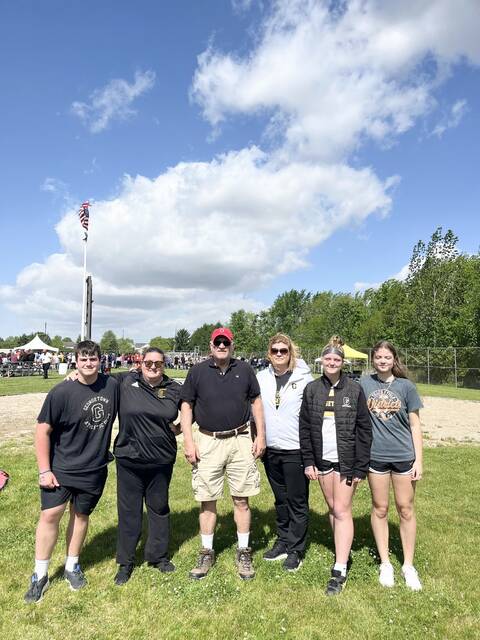 131545074_web1_3797131631778371603
Larry Gardner is pictured with family at this years Ohio Seventh and Eighth Grade State Track and Field Meet. From the left, Will Hastings, Mindy Hastings, Larry Gardner, Amanda Johnson, Lydia Johnson, and Lauren Johnson. Photo provided